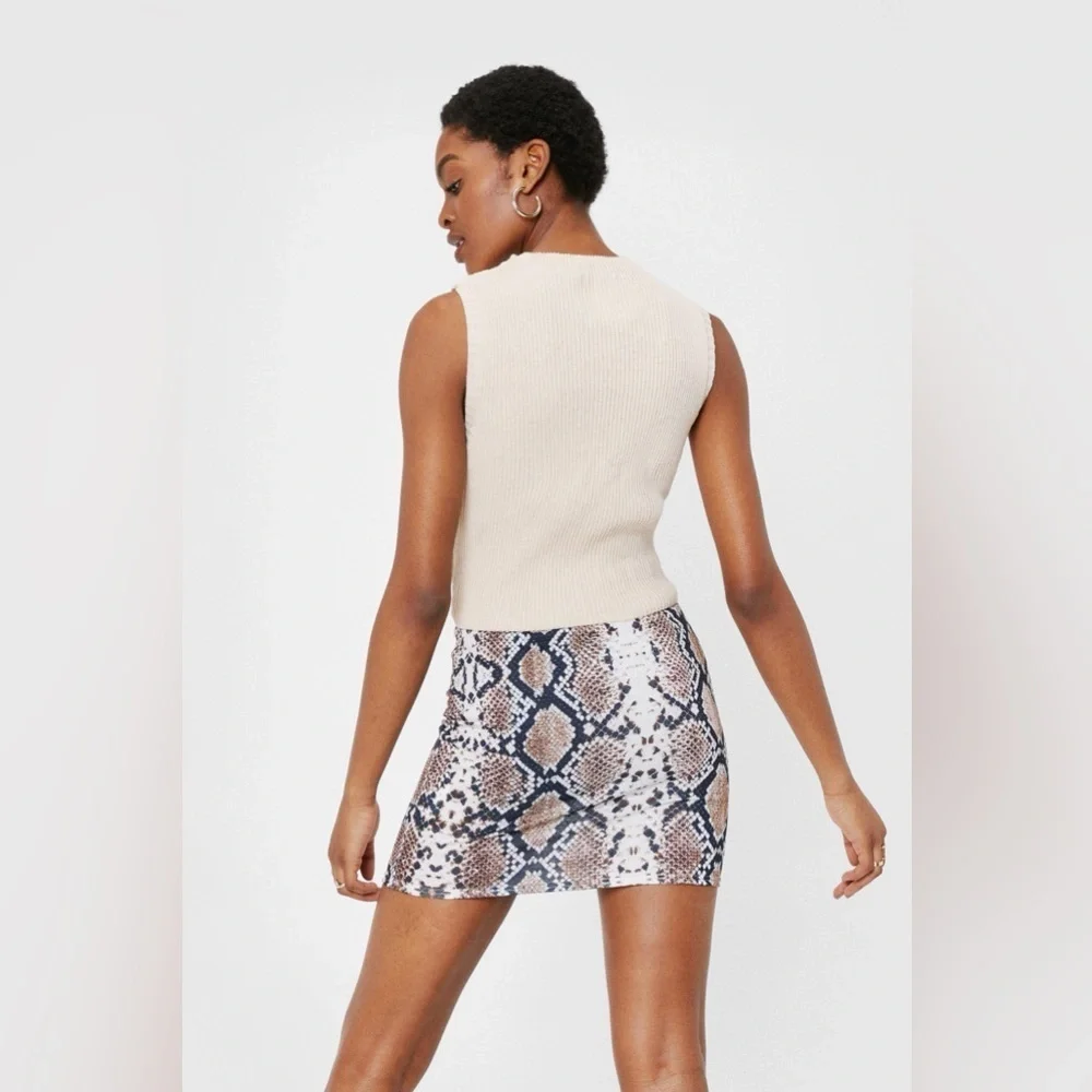 Nasty Gal Hiss Is All You Need Snake Mini Skirt size 2 - NWT